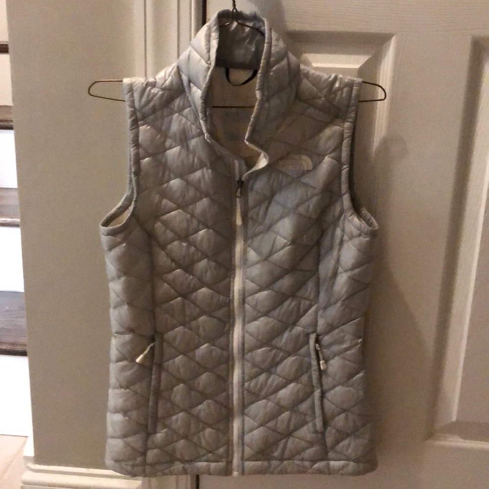 North Face thin puffer vest